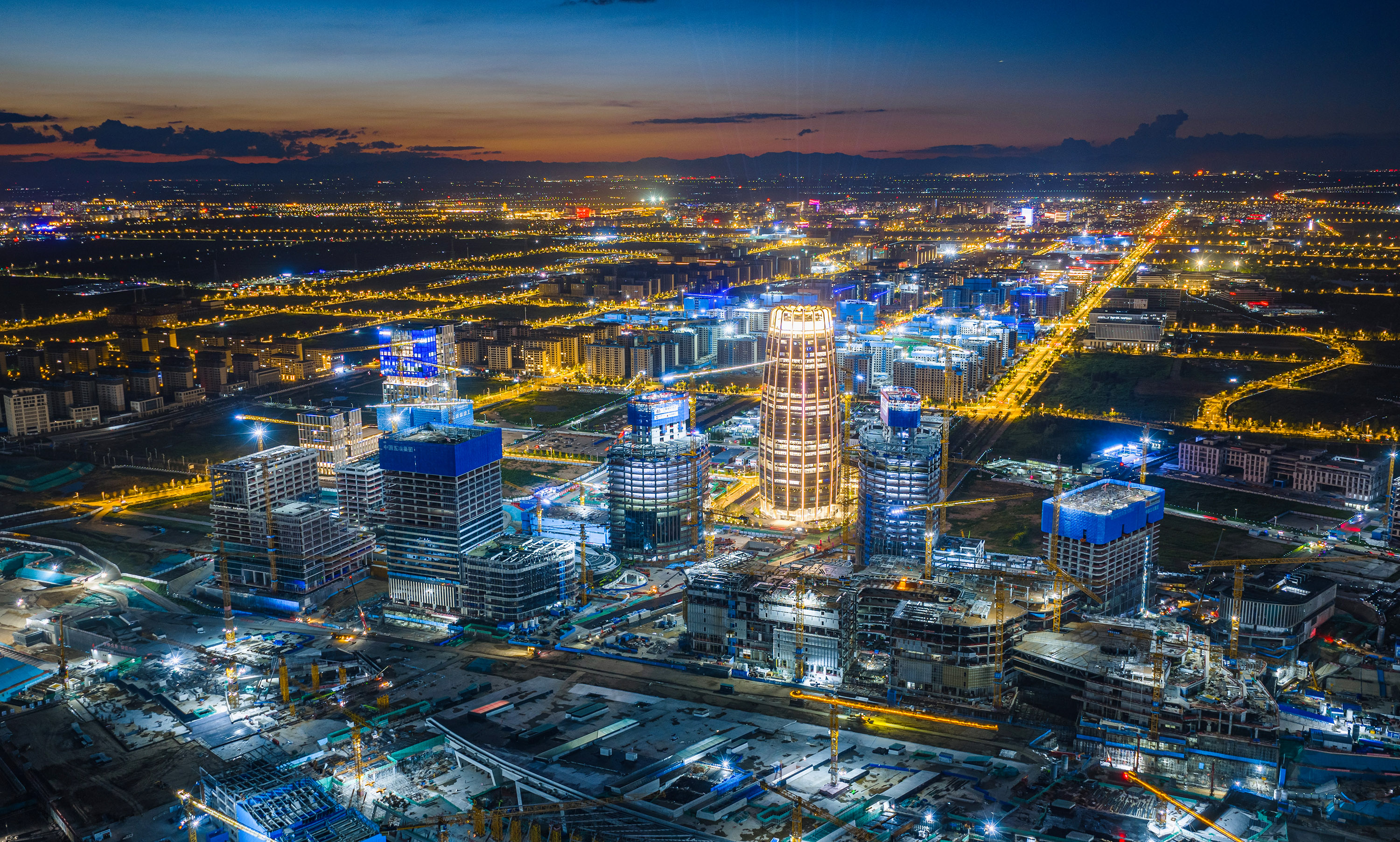 璀璨雄安夜。陳世豪攝