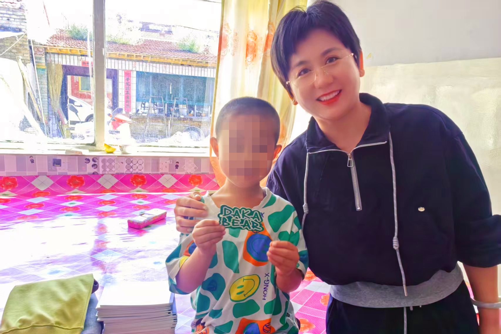 “爱心妈妈”张利群。阳原县妇联供图