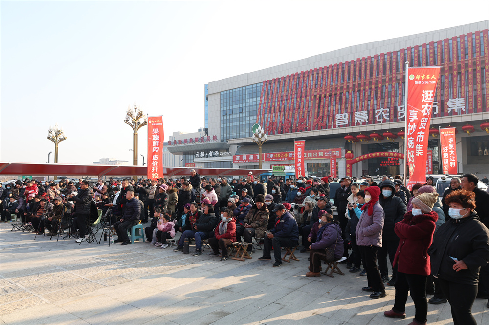12月28日，现场观众热情高涨。吴潇摄