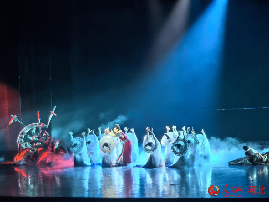 舞剧《颜真卿》演出现场。人民网记者 商帆摄