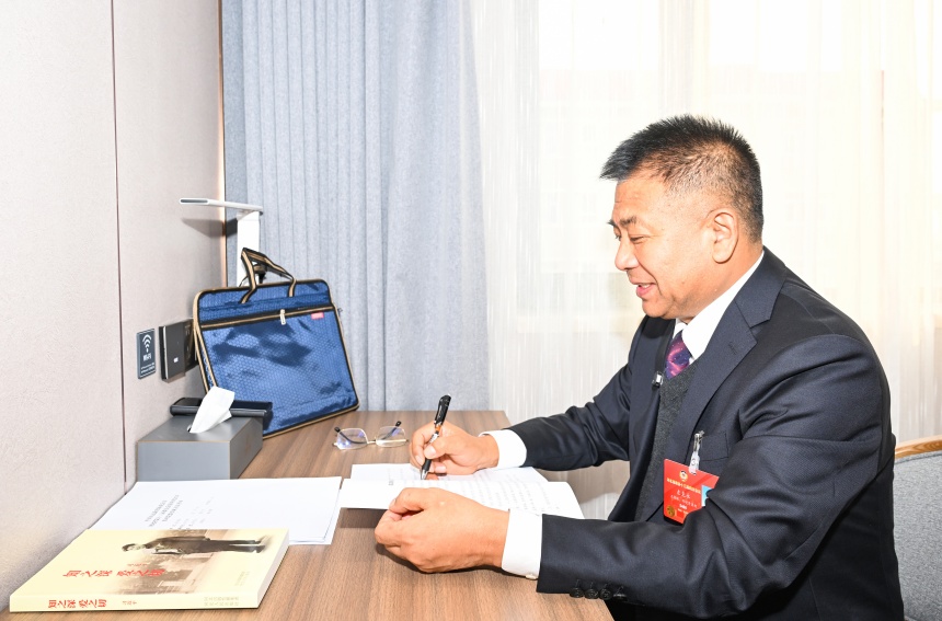 河北省政协委员、河北省绿色产业协会会长左克永。受访者供图