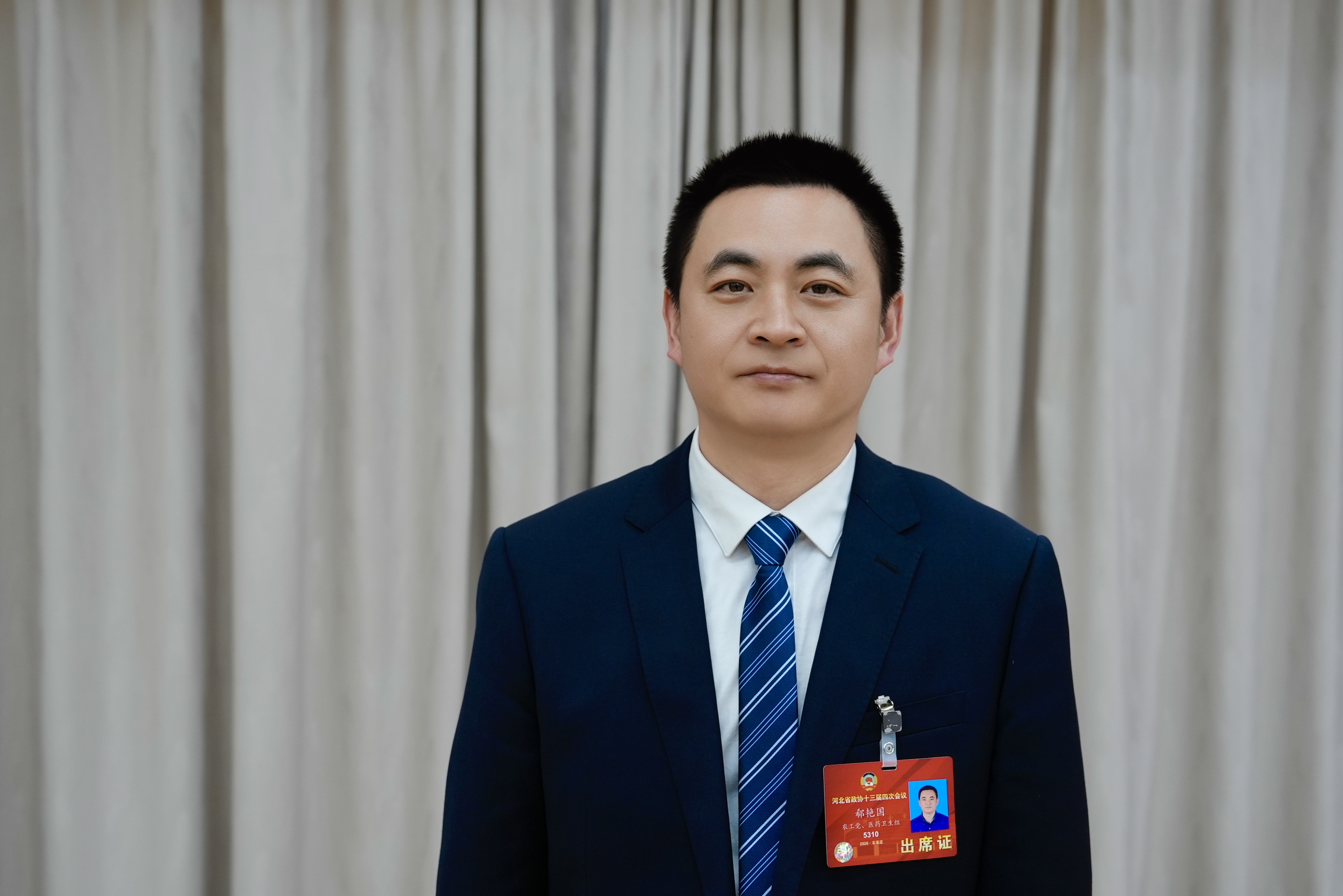 河北省政協委員、滄州市中心醫院神經外一科副主任郗艷國。攝