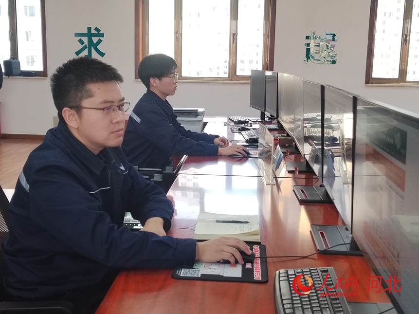 国网丰宁县供电分公司电力调度控制分中心。人民网记者 祝龙超摄
