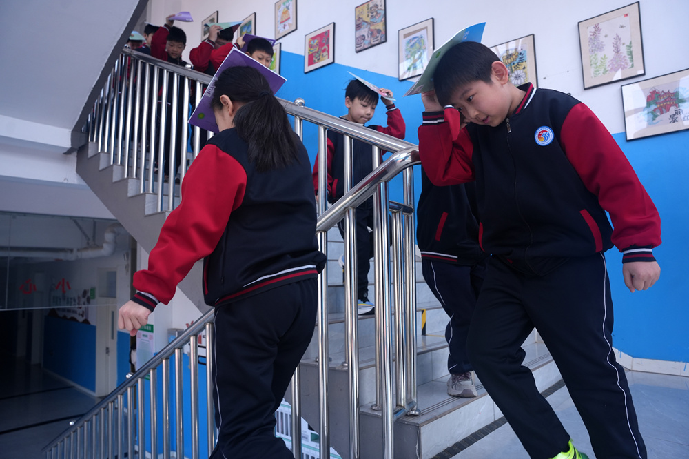 隆尧县地震应急避险疏散演练活动现场。张冬茹摄