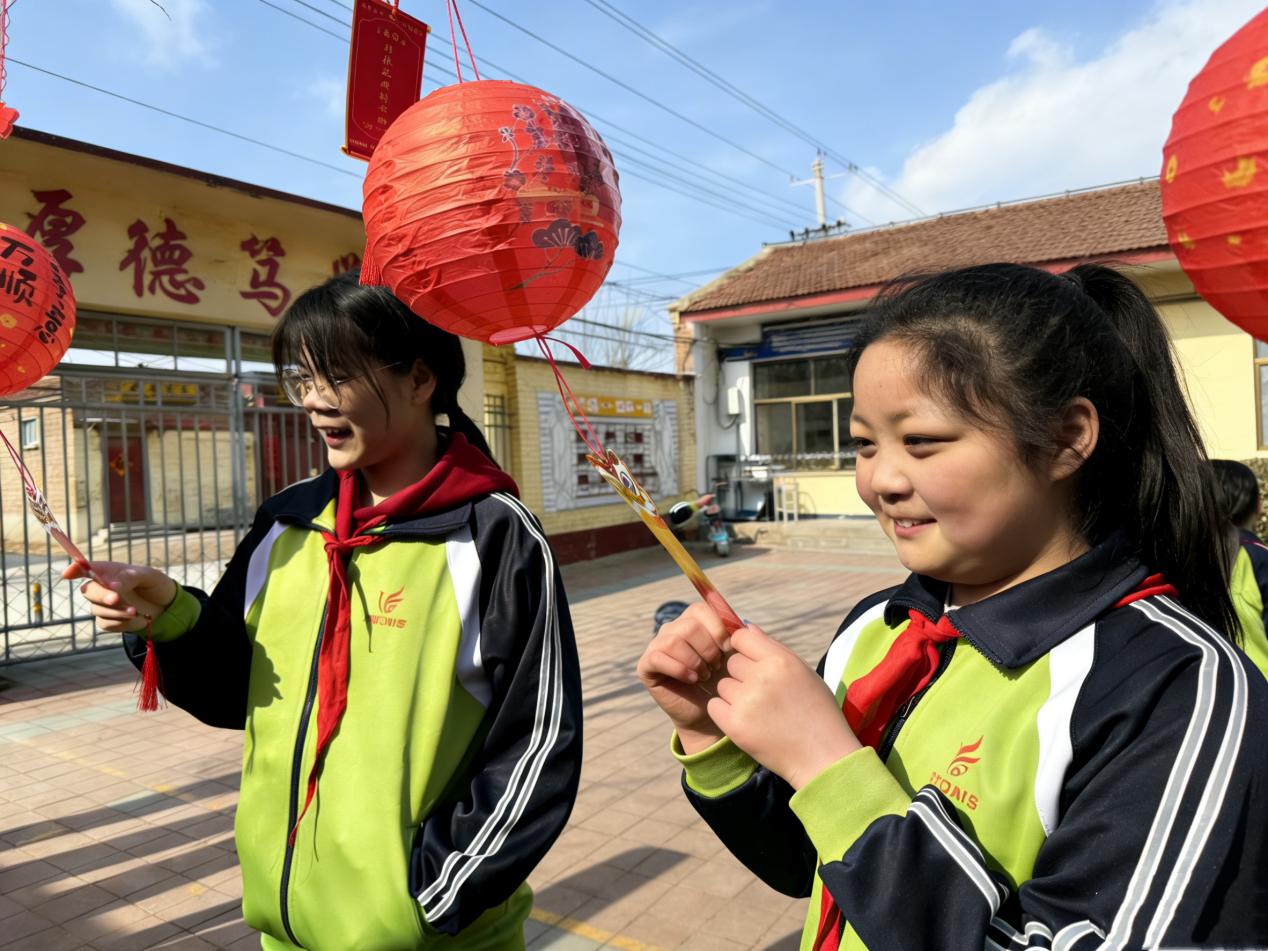 灯谜竞猜大比拼。杨颖摄