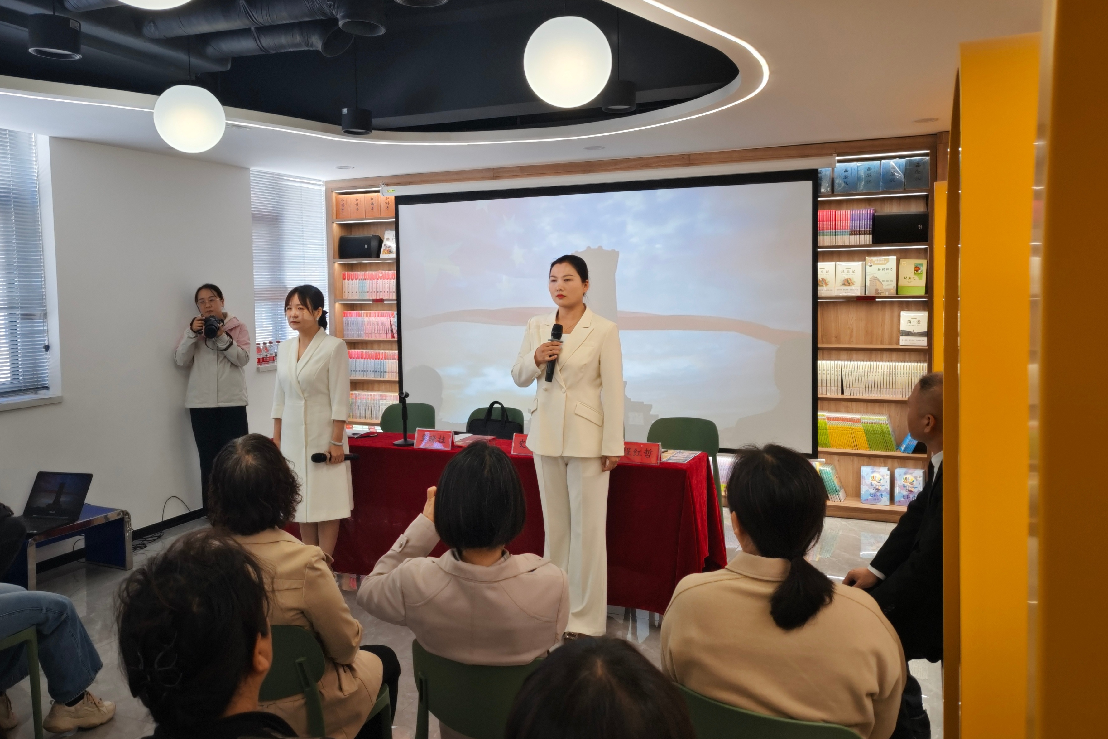 活动现场。唐县新华书店供图