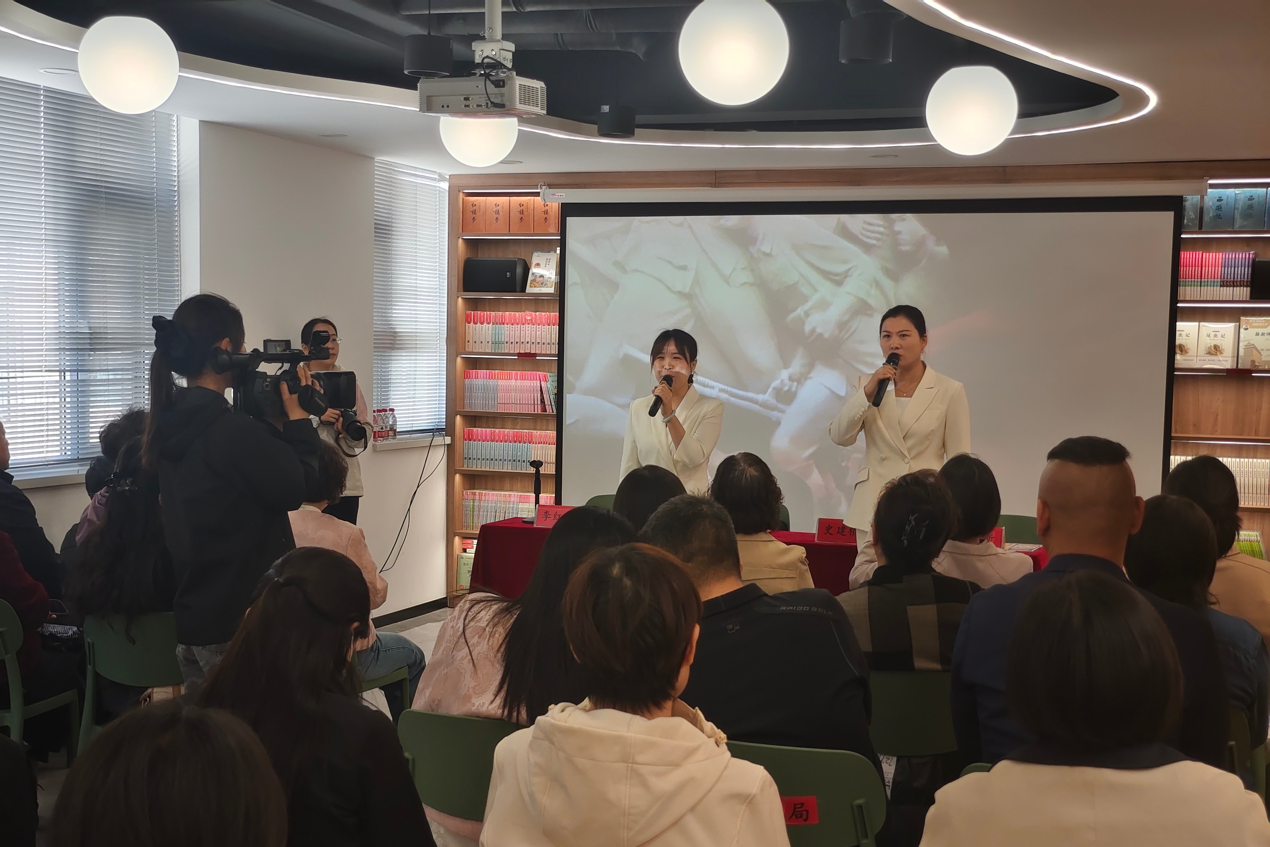 活动现场。唐县新华书店供图