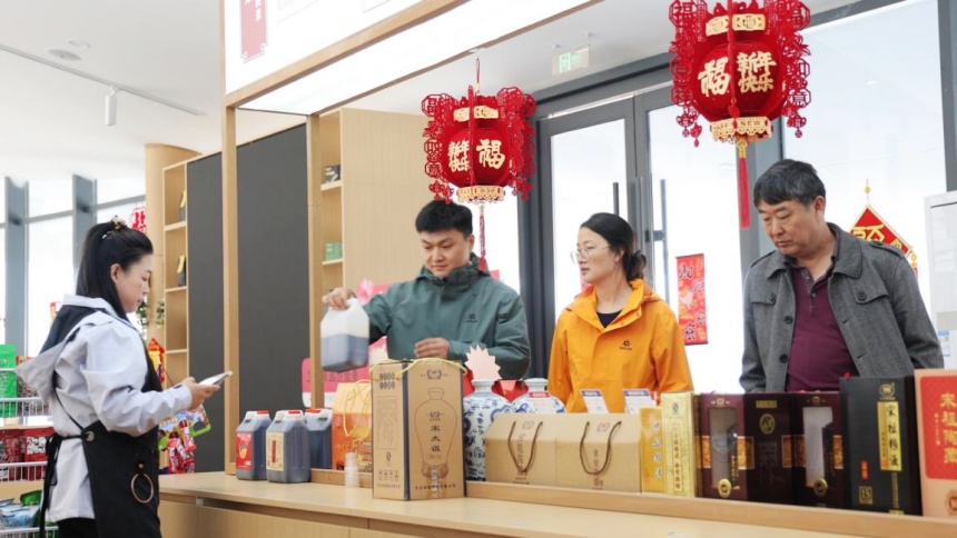 武安市宋祖台驛站裡的地方特產店。李樹鋒攝