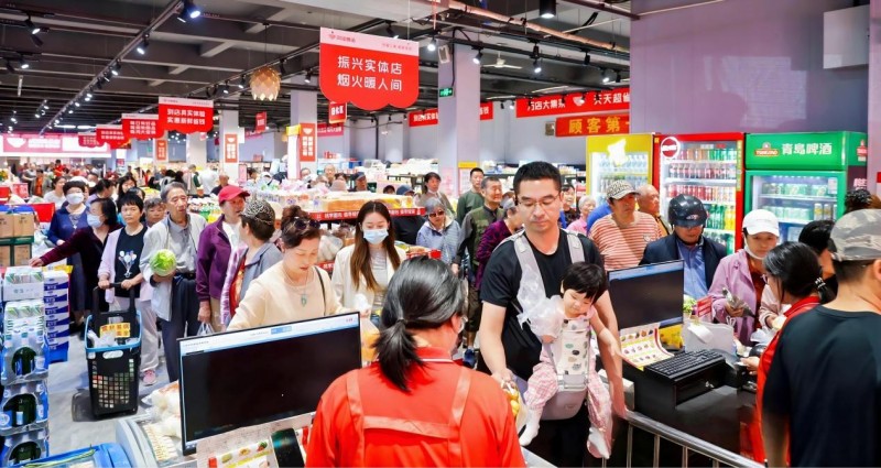 石家庄星贝超市、红满楼超市等合作升级为同福爆品旗舰店，都在短时间内实现了逆势增长。同福集团供图
