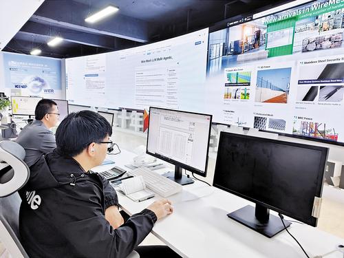 近日，河北金标建材科技股份有限公司技术团队正在使用WIRE AI设计方案。袁德华摄