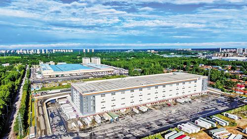 6月6日航拍的位于永清县的圆通速递北方总部基地。庞趁友摄