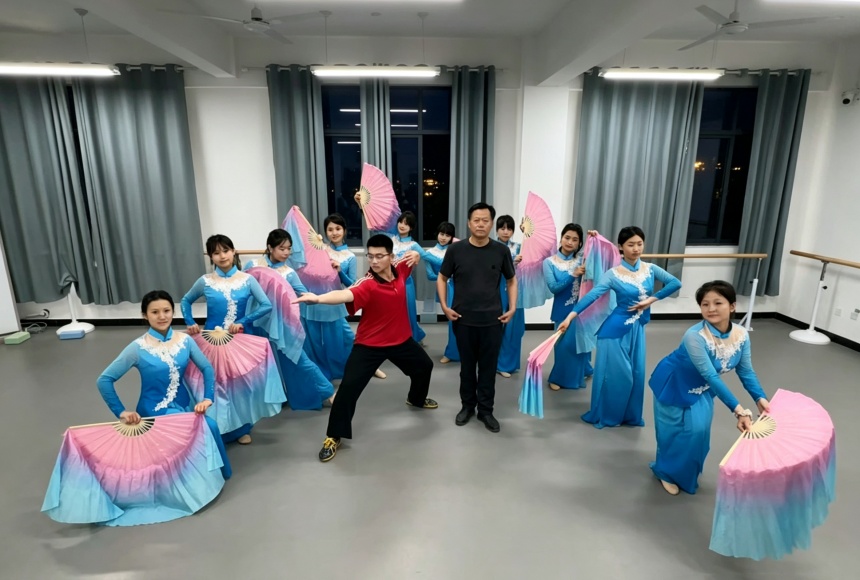 《大平启风华》排练现场。赵子飞摄