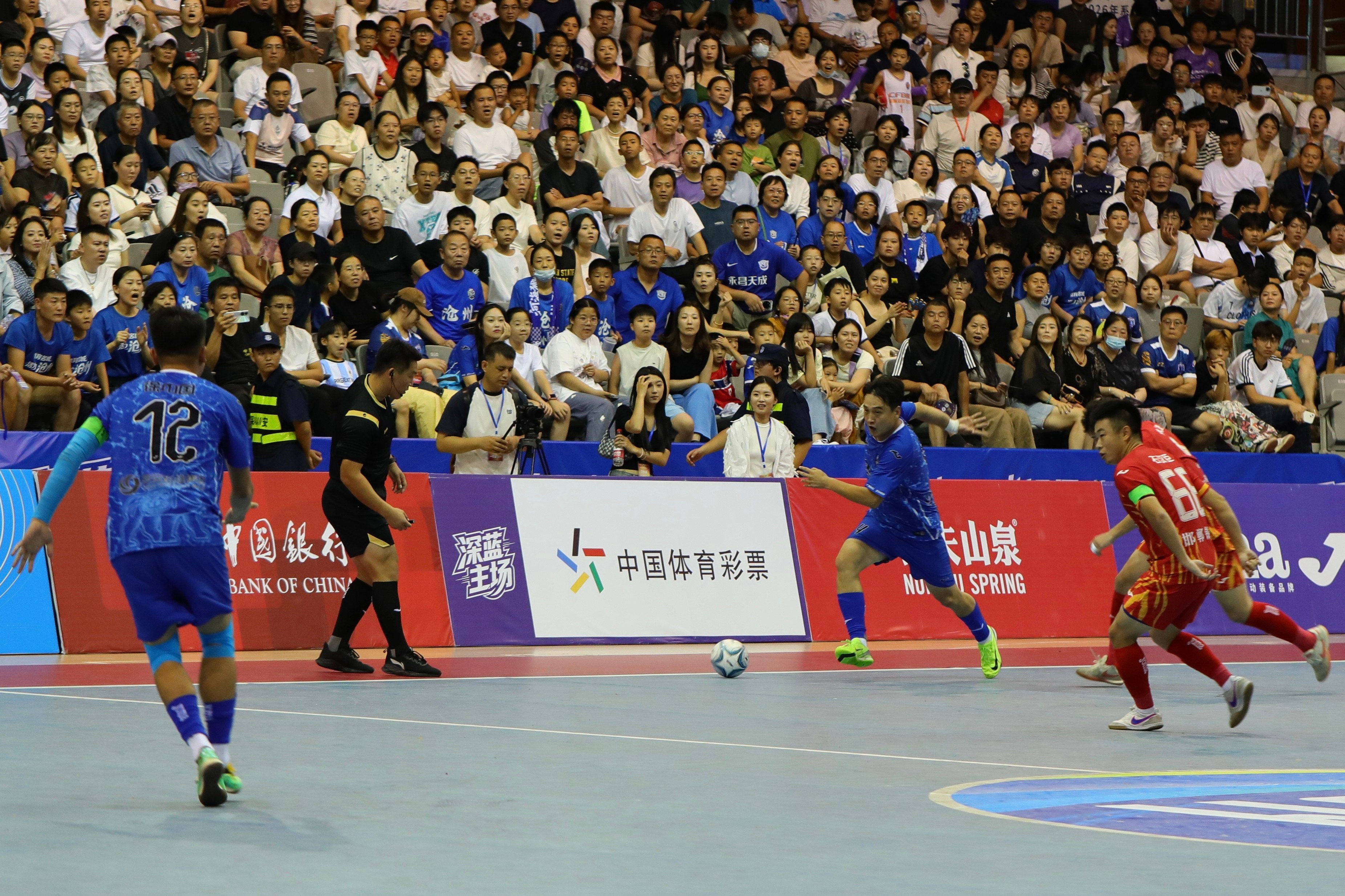 河北五超联赛沧州主场比赛现场。郭梦晗摄