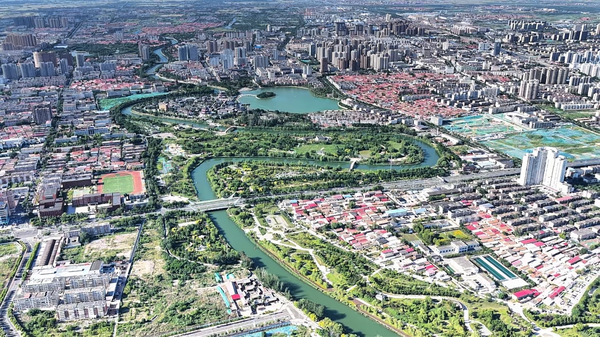 京杭大运河沧州市中心城区段（航拍图）。贾玉龙摄