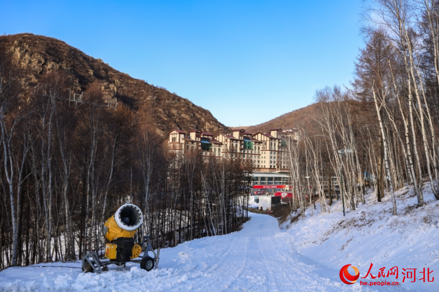 万龙滑雪场雪道。人民网记者 赵明妍摄